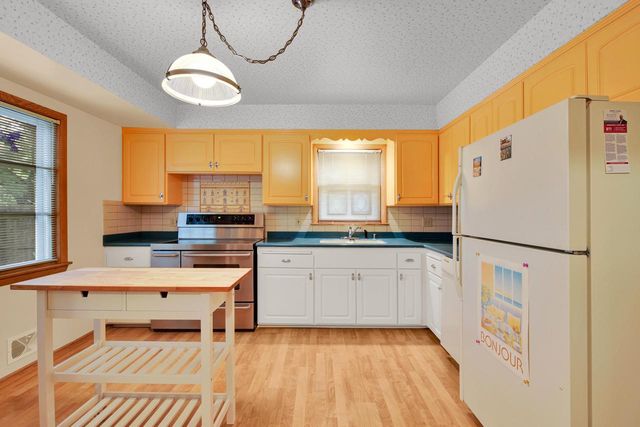 7212 Aetna COURT, Wauwatosa, WI 53213