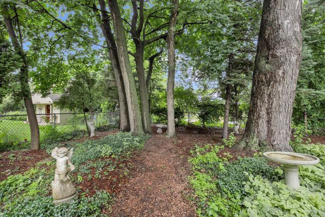 7212 Aetna COURT, Wauwatosa, WI 53213