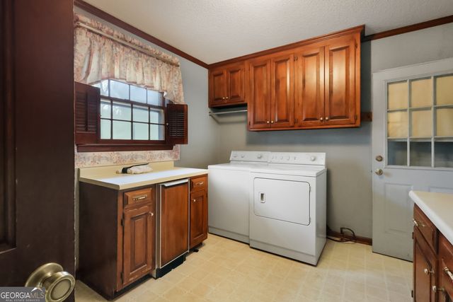 41 Brooks Street, Royston, GA 30662