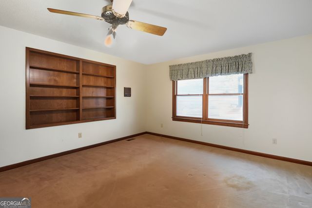 41 Brooks Street, Royston, GA 30662