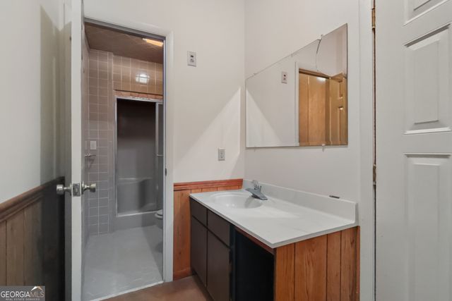 41 Brooks Street, Royston, GA 30662