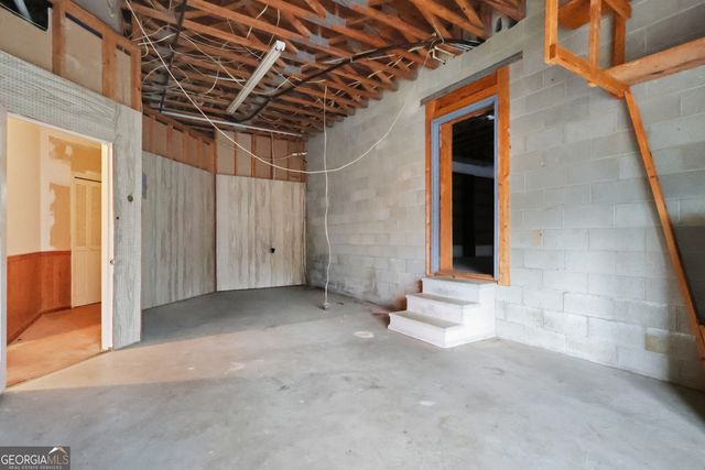 41 Brooks Street, Royston, GA 30662