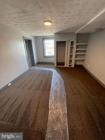 2305 W MARKET ST, York, PA 17404