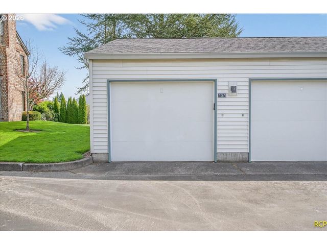 16444 Sw 130TH Ter 121, Portland, OR 97224