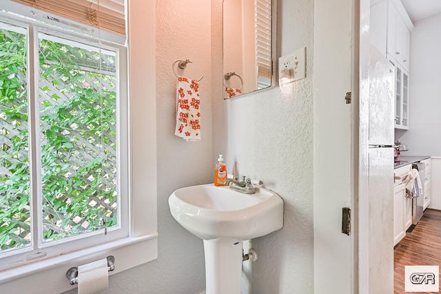 509 16th, Galveston, TX 77550