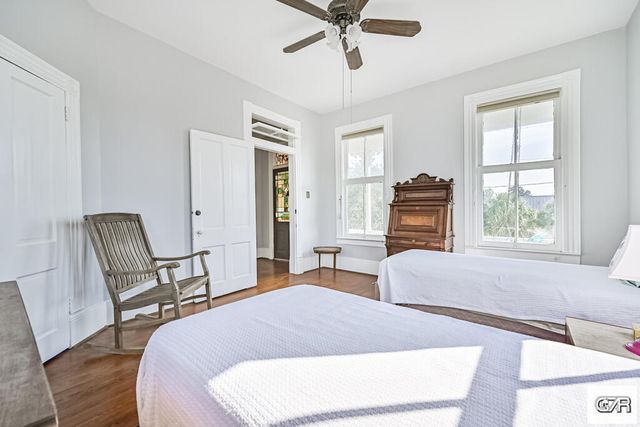 509 16th, Galveston, TX 77550