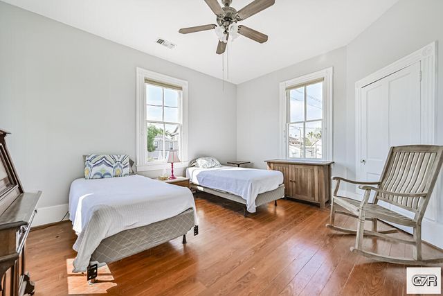 509 16th, Galveston, TX 77550