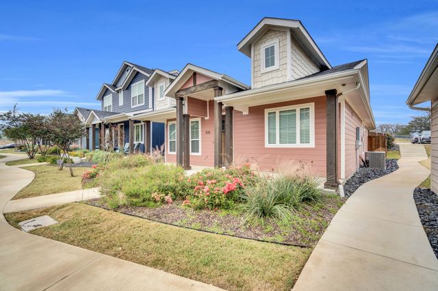 510 Woodside Trail, Waxahachie, TX 75165