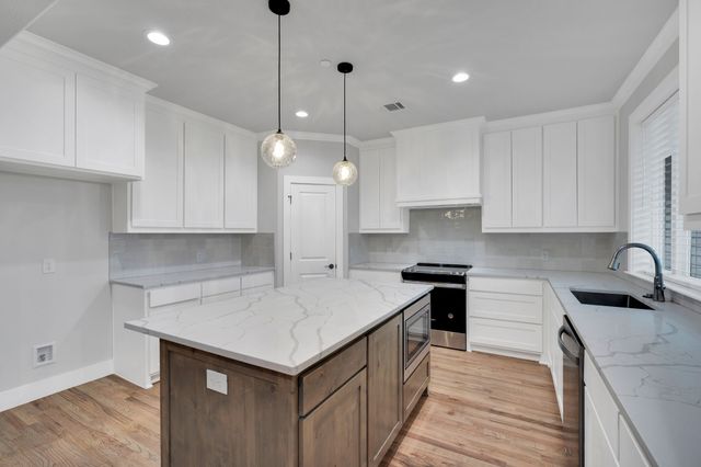 510 Woodside Trail, Waxahachie, TX 75165