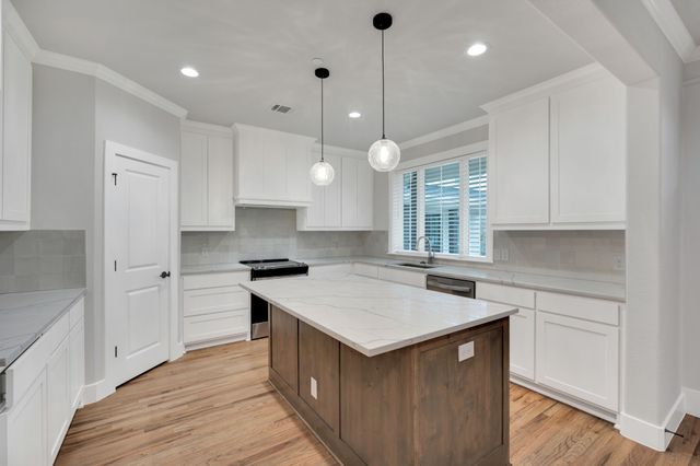 510 Woodside Trail, Waxahachie, TX 75165