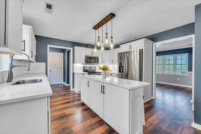 5914 Huntridge RD, Roanoke, VA 24019