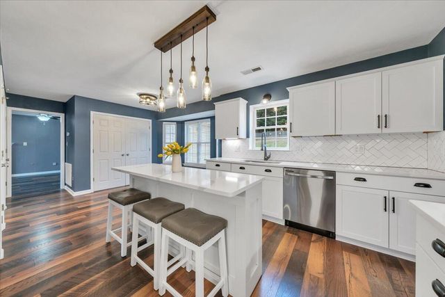 5914 Huntridge RD, Roanoke, VA 24019