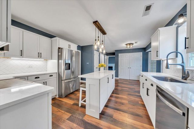 5914 Huntridge RD, Roanoke, VA 24019