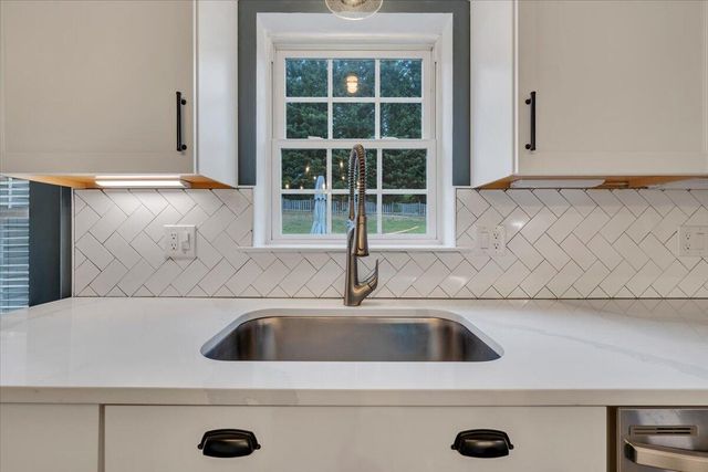 5914 Huntridge RD, Roanoke, VA 24019