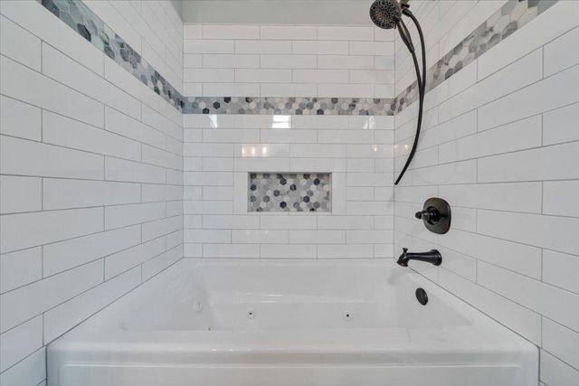 5914 Huntridge RD, Roanoke, VA 24019