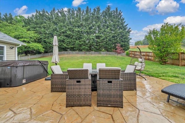 5914 Huntridge RD, Roanoke, VA 24019