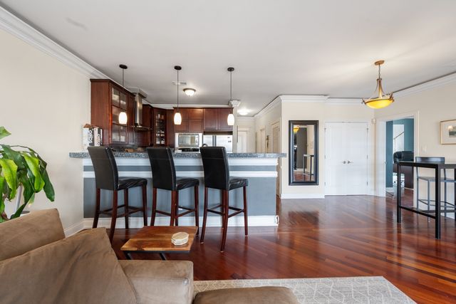 4755 N Kilbourn Avenue 3C, Chicago, IL 60630