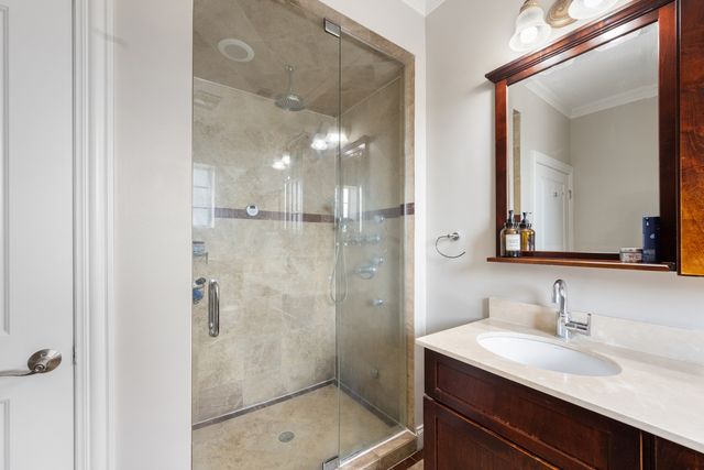 4755 N Kilbourn Avenue 3C, Chicago, IL 60630