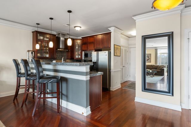 4755 N Kilbourn Avenue 3C, Chicago, IL 60630