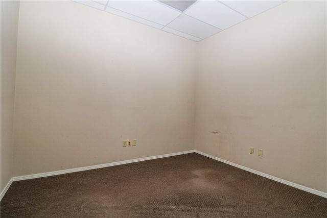 2123 W Martin Luther King Jr Boulevard, Fayetteville, AR 72701