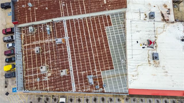 2123 W Martin Luther King Jr Boulevard, Fayetteville, AR 72701