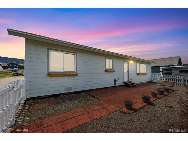 580 E Byers Ave, Hot Sulphur Springs, CO 80451