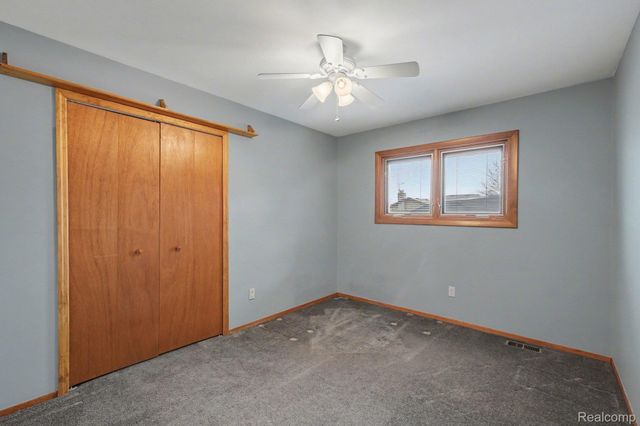 39712 Crystal Drive, Sterling Heights, MI 48310