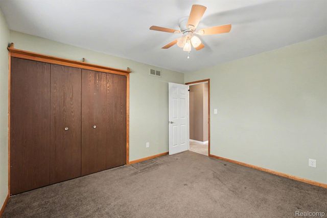 39712 Crystal Drive, Sterling Heights, MI 48310