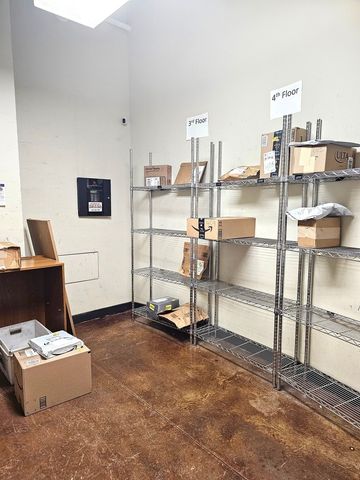 2323 W Pershing Road 140, Chicago, IL 60609