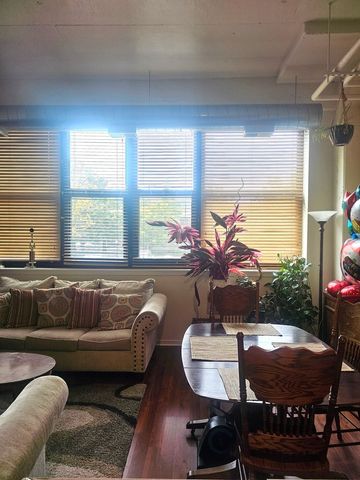 2323 W Pershing Road 140, Chicago, IL 60609