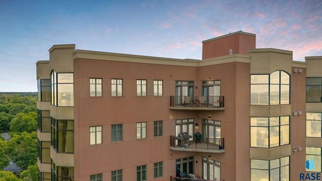 2908 W 37th Cir Circle 703, Sioux Falls, SD 57105