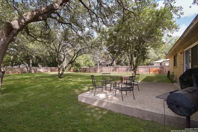 1734 Mountjoy St, San Antonio, TX 78232