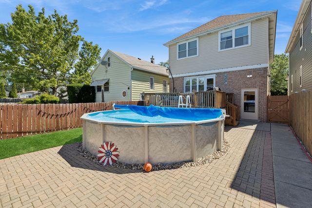 5230 N Mcvicker Avenue, Chicago, IL 60630