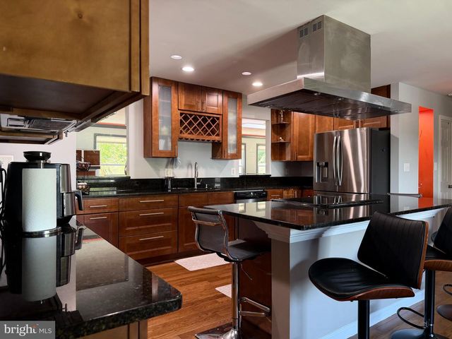 13438 GREENACRE DR, Woodbridge, VA 22191