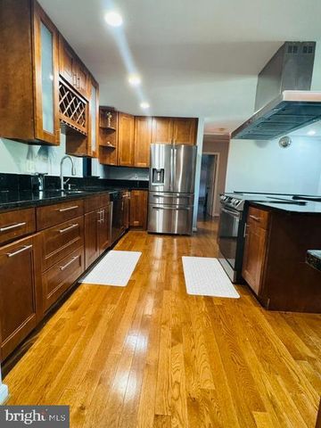 13438 GREENACRE DR, Woodbridge, VA 22191