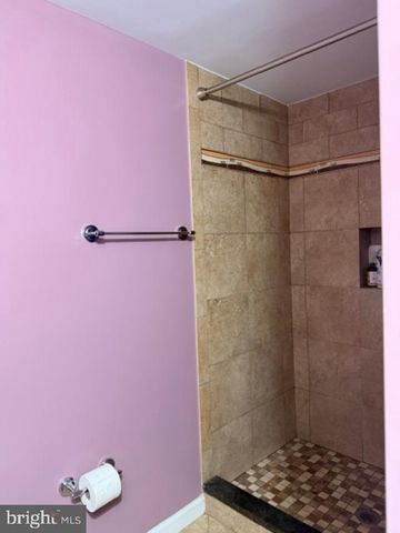 13438 GREENACRE DR, Woodbridge, VA 22191