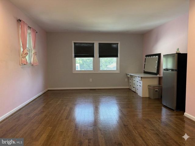 13438 GREENACRE DR, Woodbridge, VA 22191