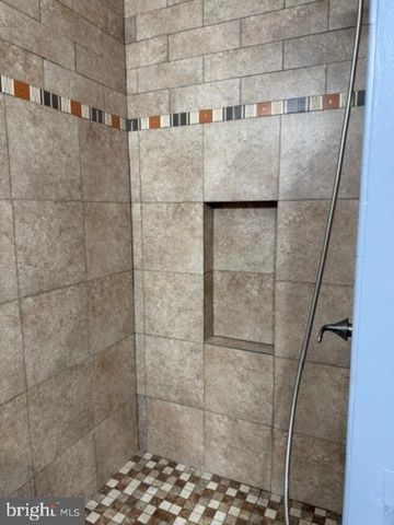 13438 GREENACRE DR, Woodbridge, VA 22191