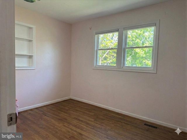 13438 GREENACRE DR, Woodbridge, VA 22191