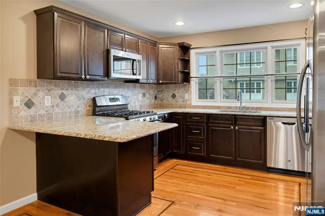 102 Montgomery Street 15, Bloomfield, NJ 07003