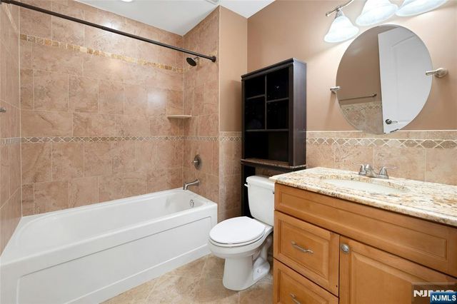 102 Montgomery Street 15, Bloomfield, NJ 07003