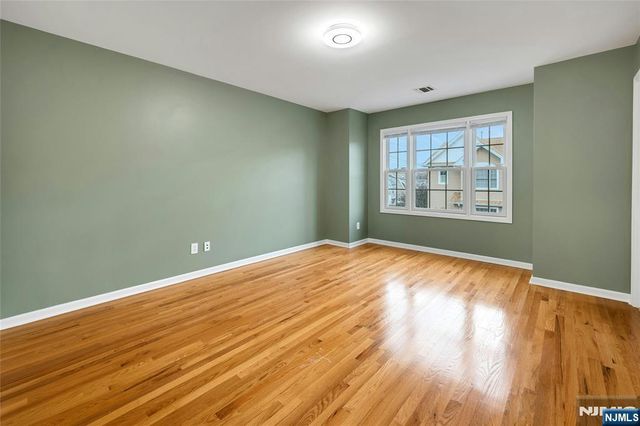 102 Montgomery Street 15, Bloomfield, NJ 07003