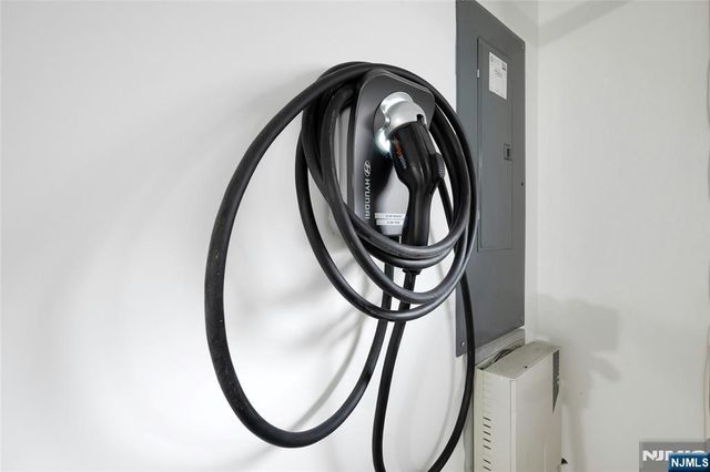 102 Montgomery Street 15, Bloomfield, NJ 07003