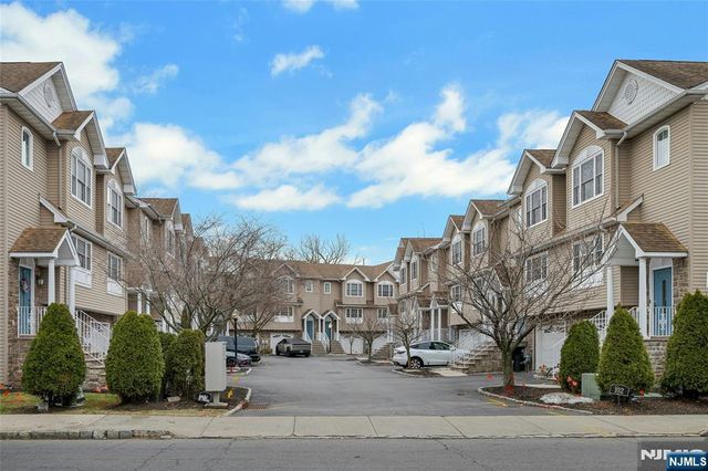 102 Montgomery Street 15, Bloomfield, NJ 07003