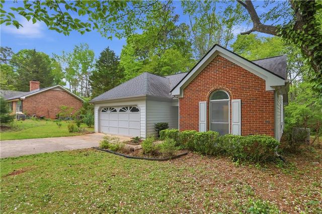 120 Brookstone Court, Athens, GA 30605