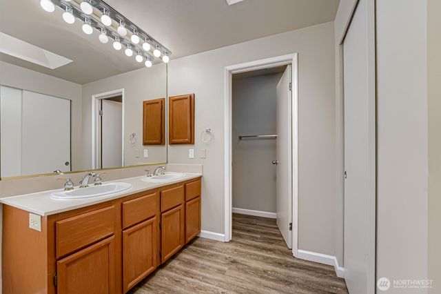 22206 SE 250th Street, Maple Valley, WA 98038