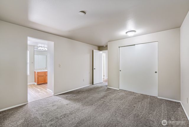 22206 SE 250th Street, Maple Valley, WA 98038
