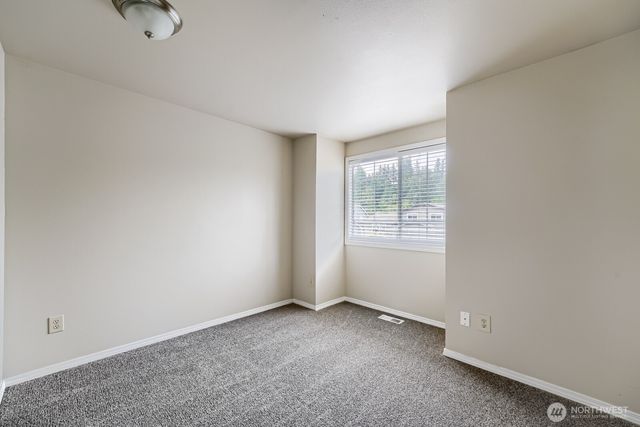 22206 SE 250th Street, Maple Valley, WA 98038