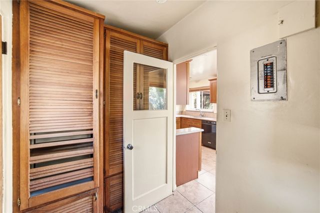 812 South, Glendale, CA 91202