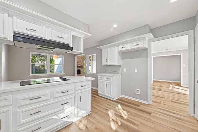 11906 Moorcreek Drive, Houston, TX 77070